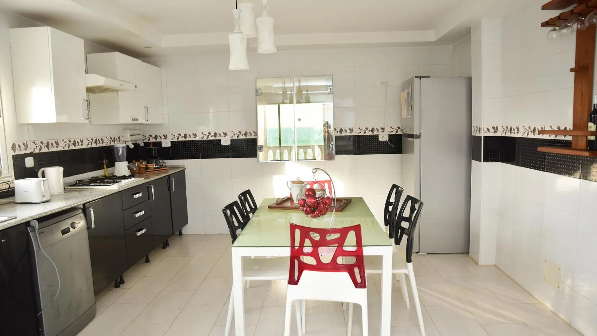 Elegant Appartement A La Marsa Avec Vue Sur Mer Et Une Grande Terrasse Privee Tunis Tunisia