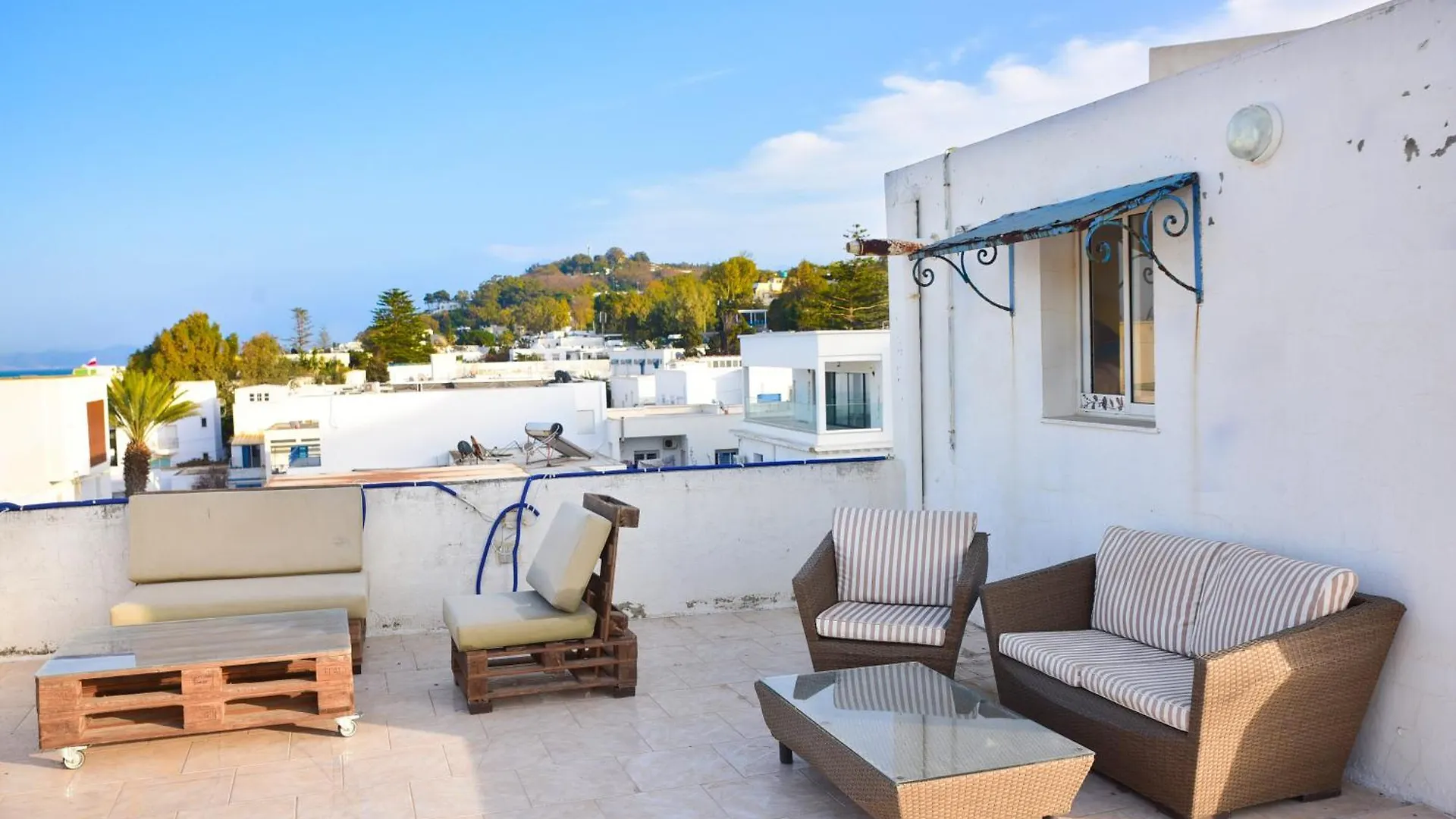Elegant Appartement A La Marsa Avec Vue Sur Mer Et Une Grande Terrasse Privee Tunis