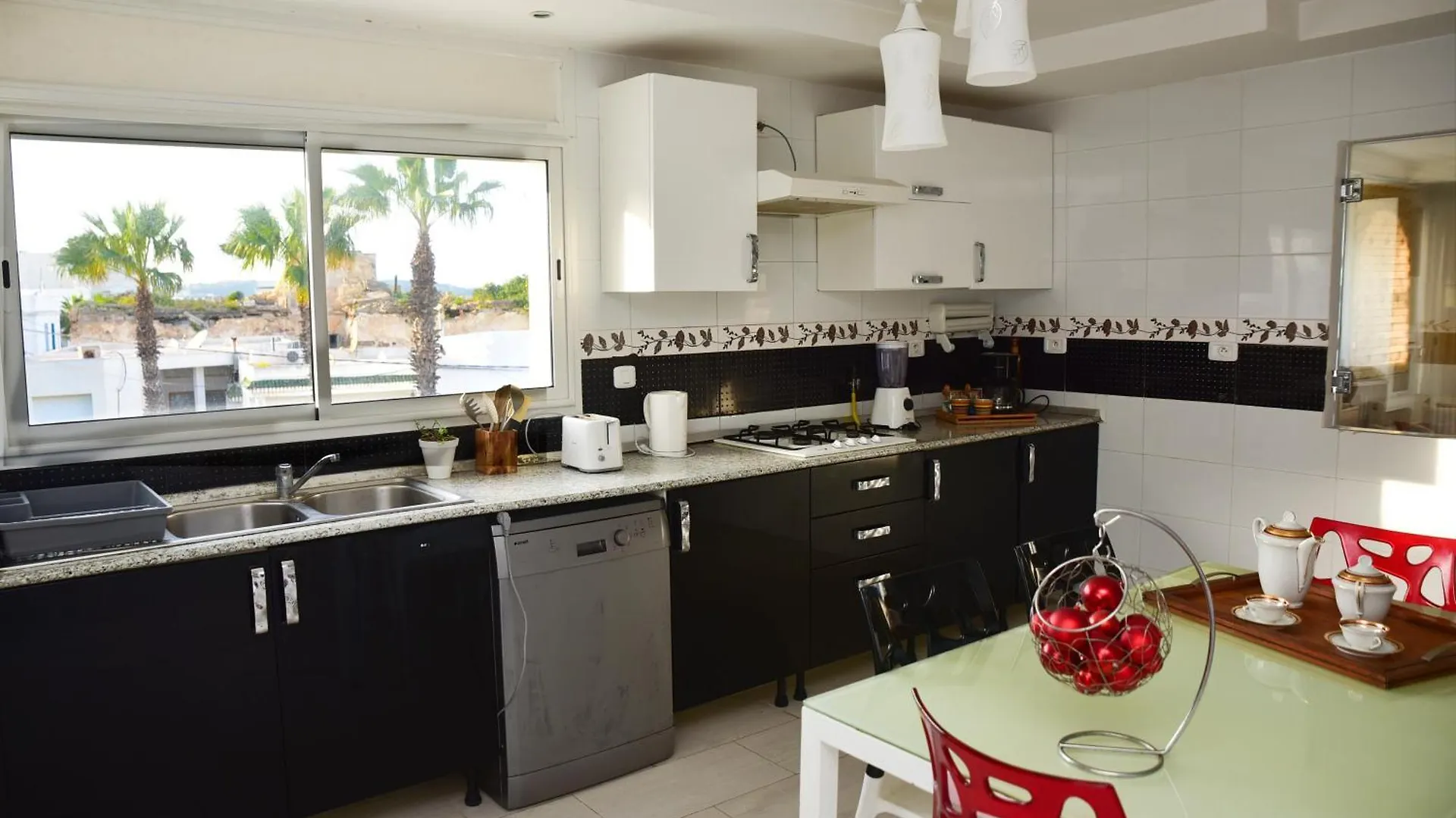 Lejlighed Elegant Appartement A La Marsa Avec Vue Sur Mer Et Une Grande Terrasse Privee Tunis Tunesien